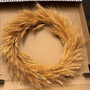 Natural Wheat Holiday Wreath